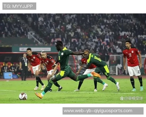 马内引领塞内加尔捧杯时刻荣耀时刻非洲杯冠军荣耀归属