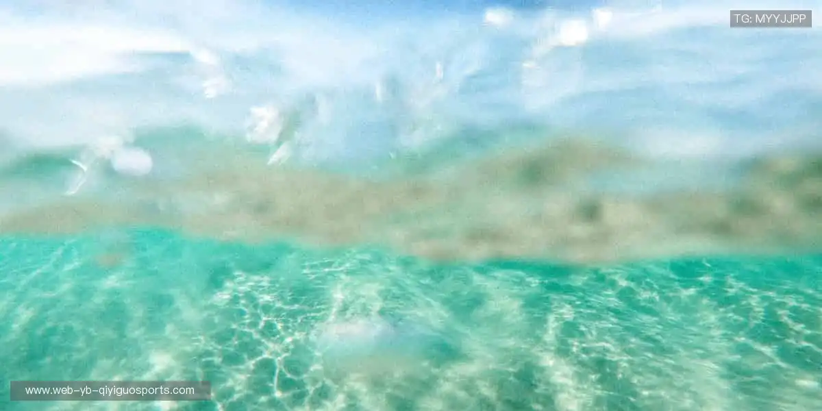 🎁限量周边，把赛场激情带回家！